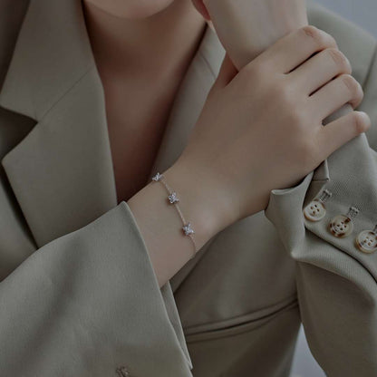 [Royal Jewellery]Radiant Butterfly Shape Necklace
