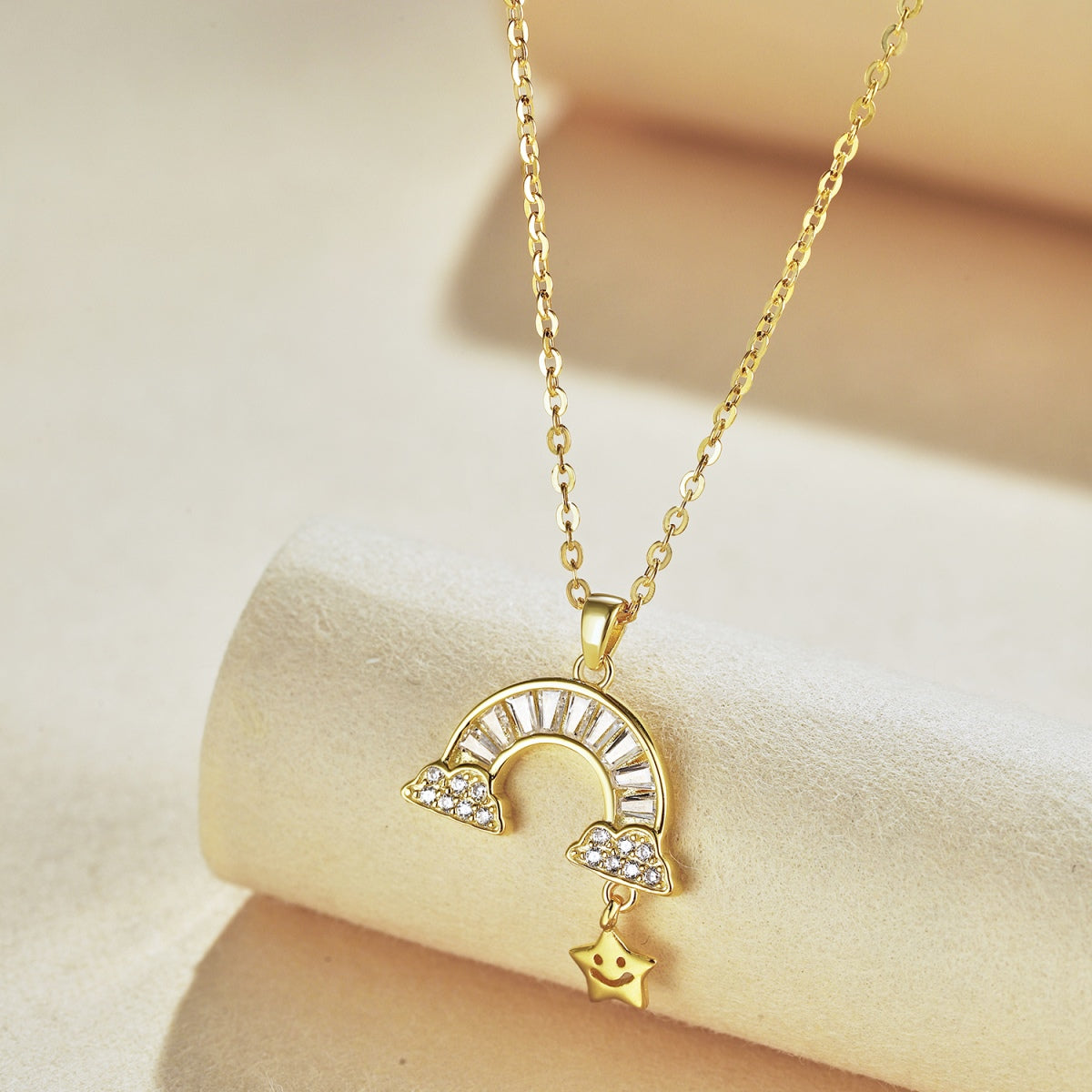 [Royal Jewellery]Unique Rainbow Star Necklace