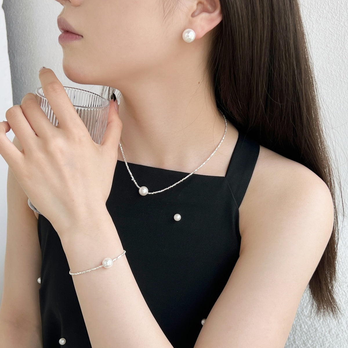 [Royal Jewellery]Delicate Pearl Earrings