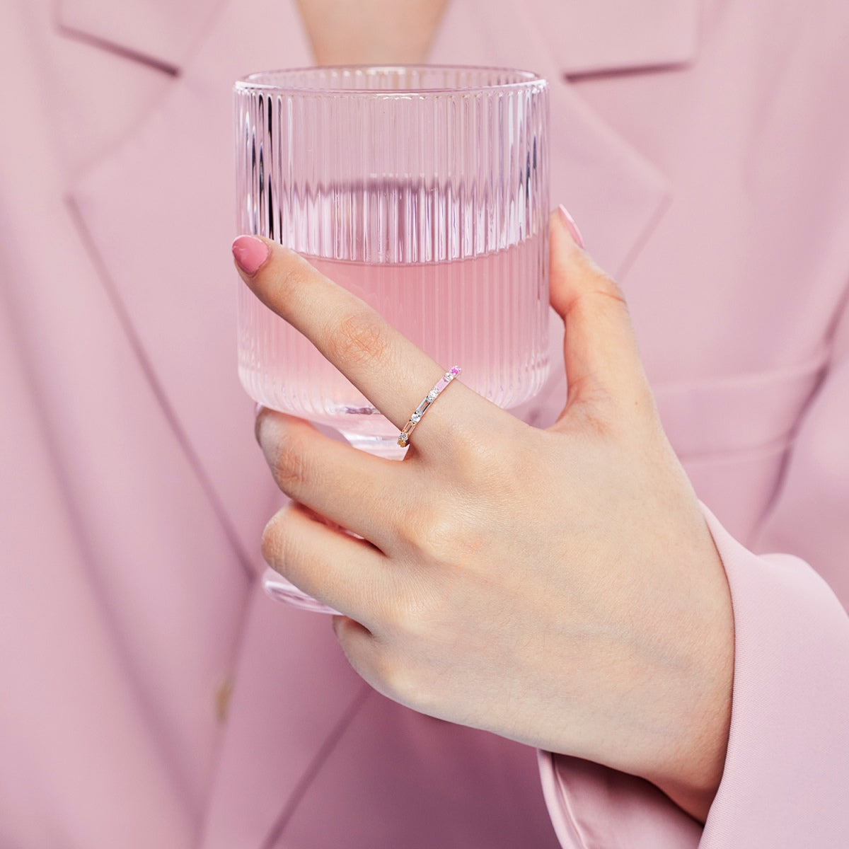 [Royal Jewellery]Lively In Shades Elegant Radiant Cut Daily Ring