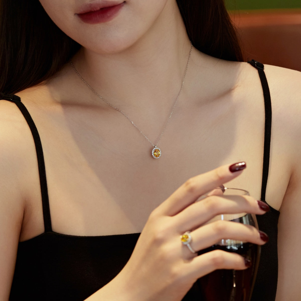 [Royal Jewellery]Delicate Unique Oval Cut Daily Earrings