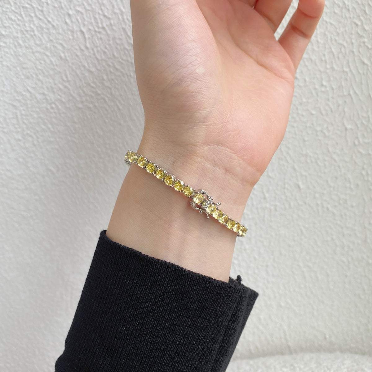 [Royal Jewellery]Ornate Dazzling Round Cut Tennis Bracelet