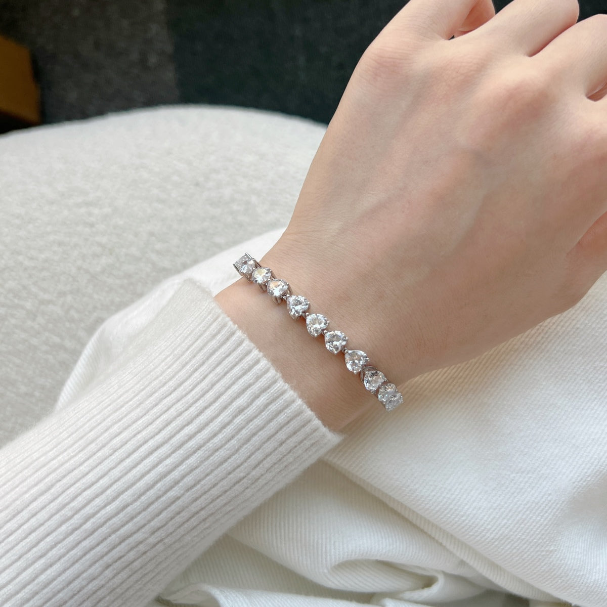 [Royal Jewellery]0.75 Carat Elegant Romantic Heart Shape Lover Bracelet