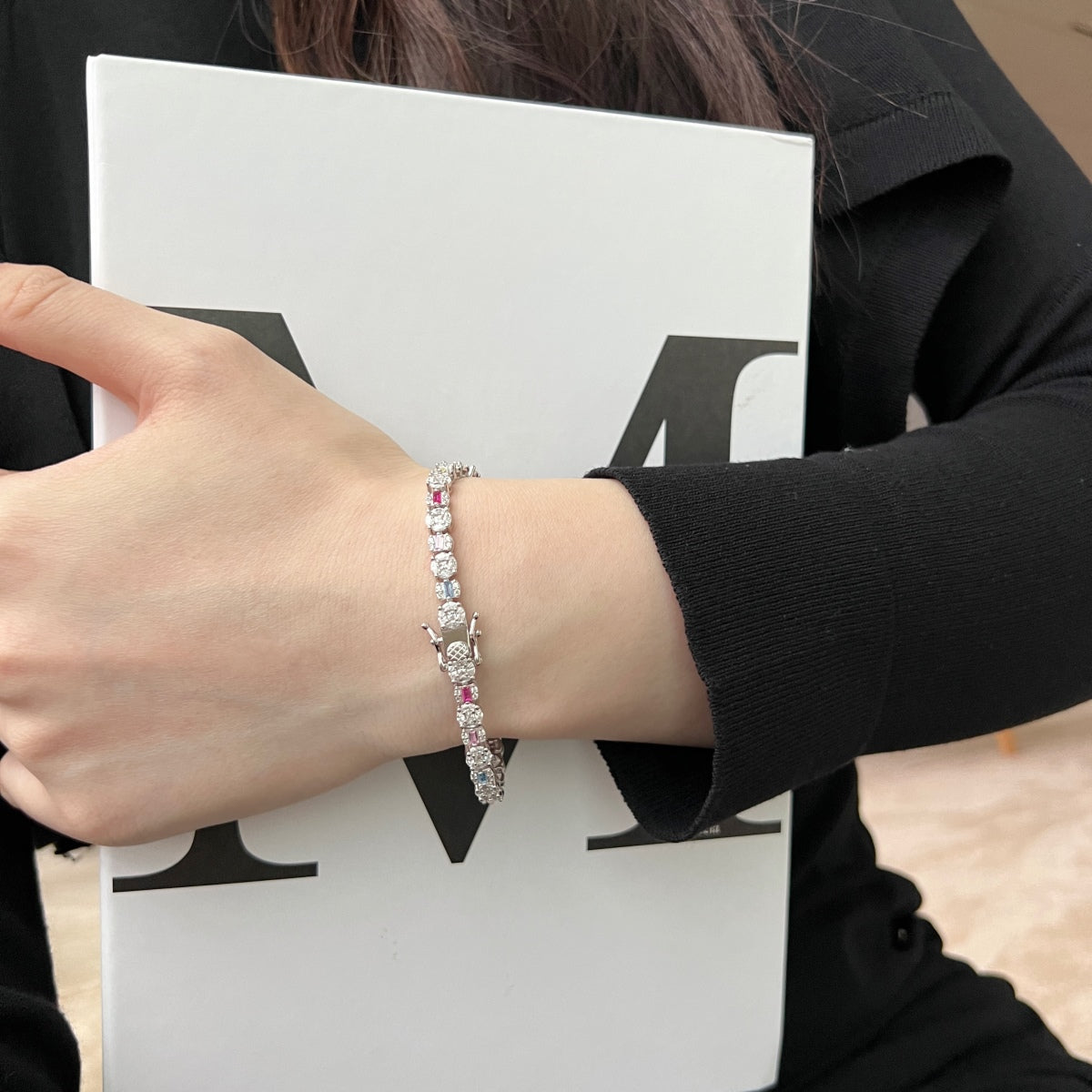[Royal Jewellery]Dazzling Radiant Multi Cut Daily Bracelet