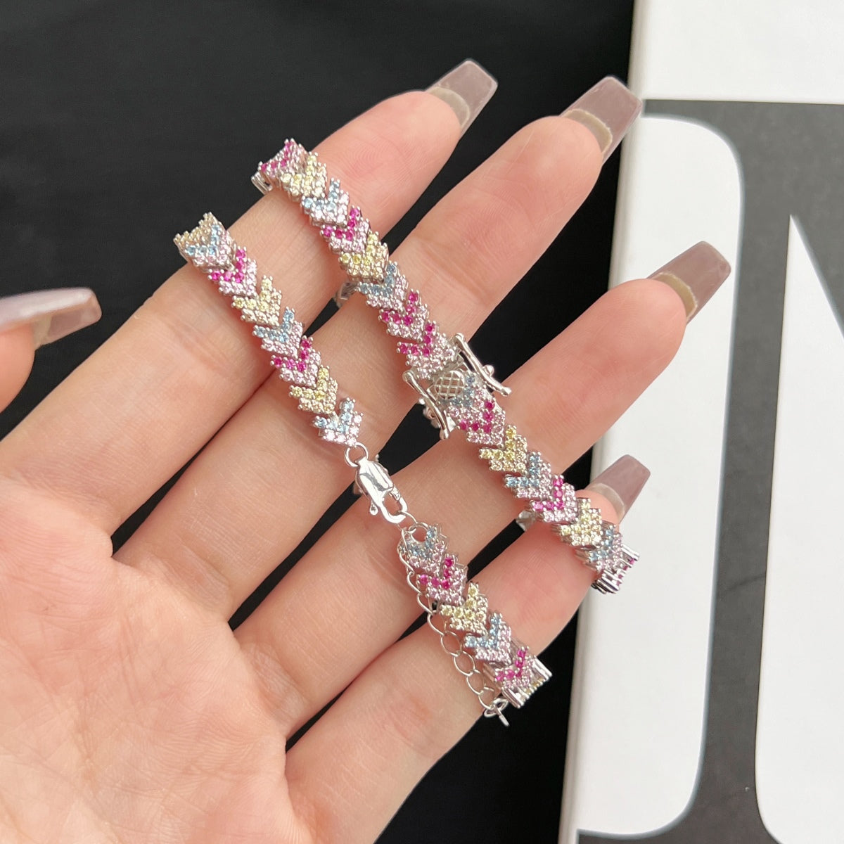 [Royal Jewellery]Ornate Sparkling Round Cut Party Bracelet