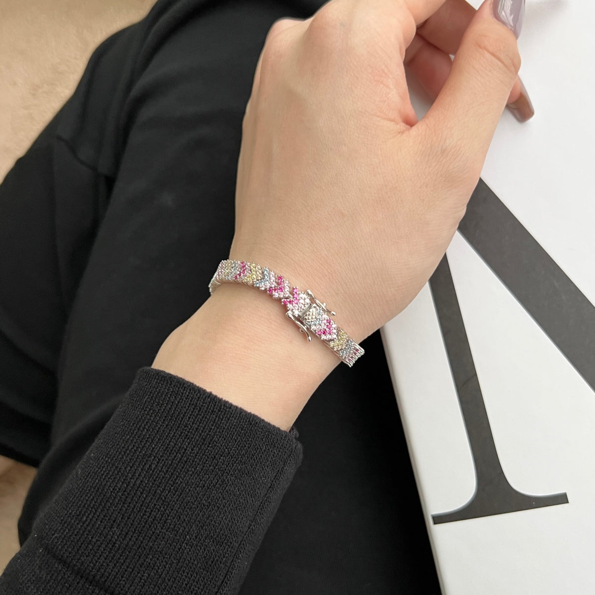 [Royal Jewellery]Ornate Sparkling Round Cut Party Bracelet