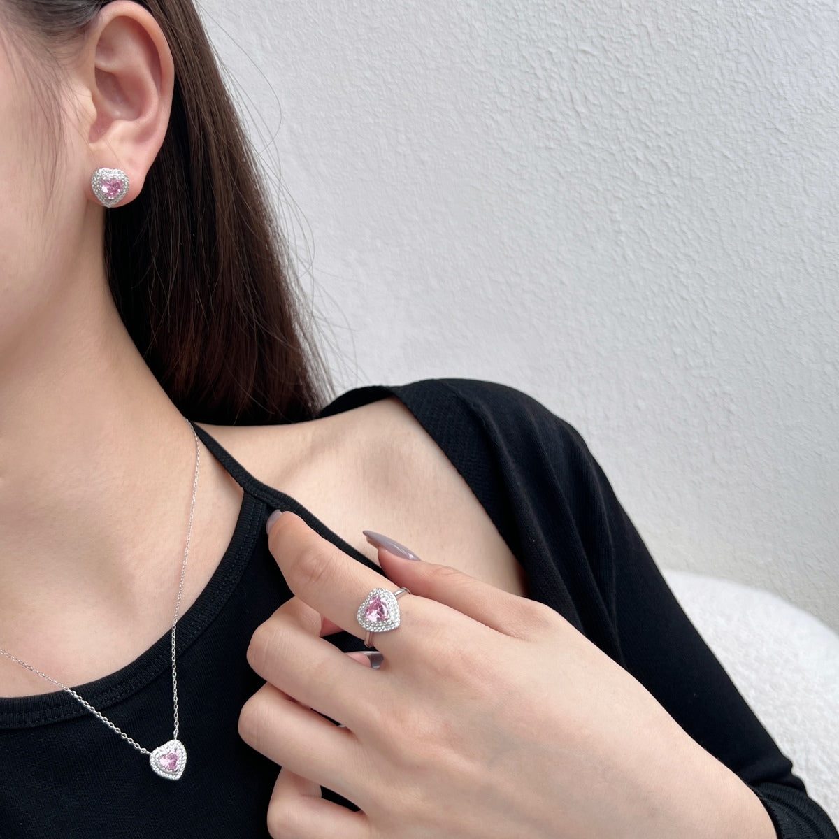 [Royal Jewellery]Dazzling Heart Shape Lover Earrings