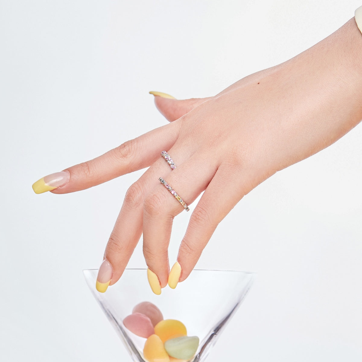 [Royal Jewellery]Dainty Ebullient Round Cut Daily Ring