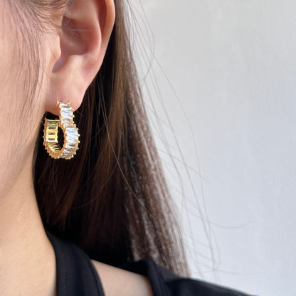 [Royal Jewellery]Radiant Heart Cutout Earrings
