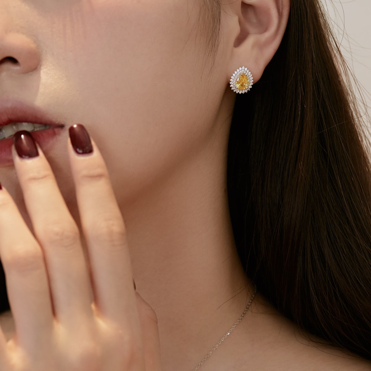 [Royal Jewellery]Delicate Gorgeous Pear Cut Daily Earrings