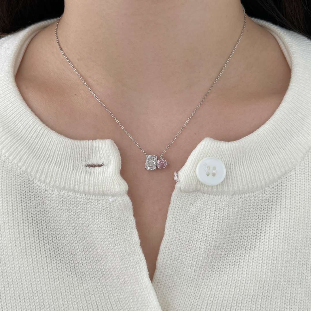 [Royal Jewellery]Dazzling Square & Heart Shape Necklace