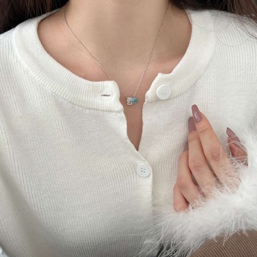 [Royal Jewellery]Dazzling Square & Heart Shape Necklace