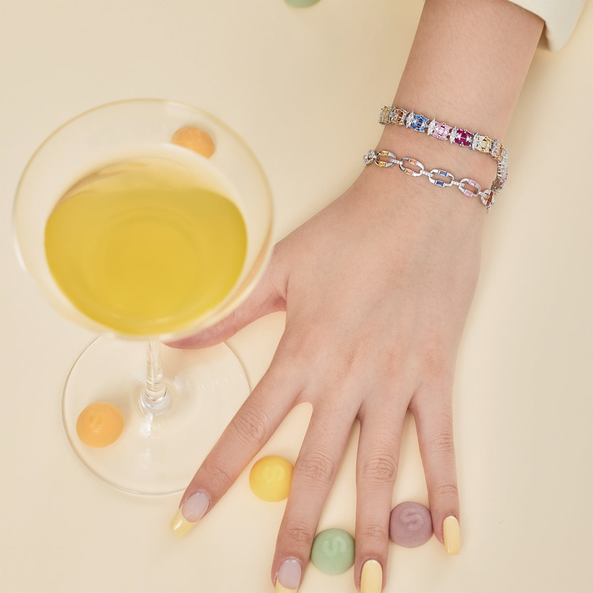 [Royal Jewellery]Delicate Colorful Multi Cut Party Bracelet