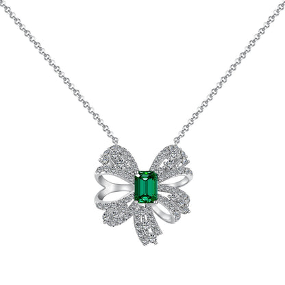 [Royal Jewellery]Luxurious Flower Shape Emerald Cut Necklace