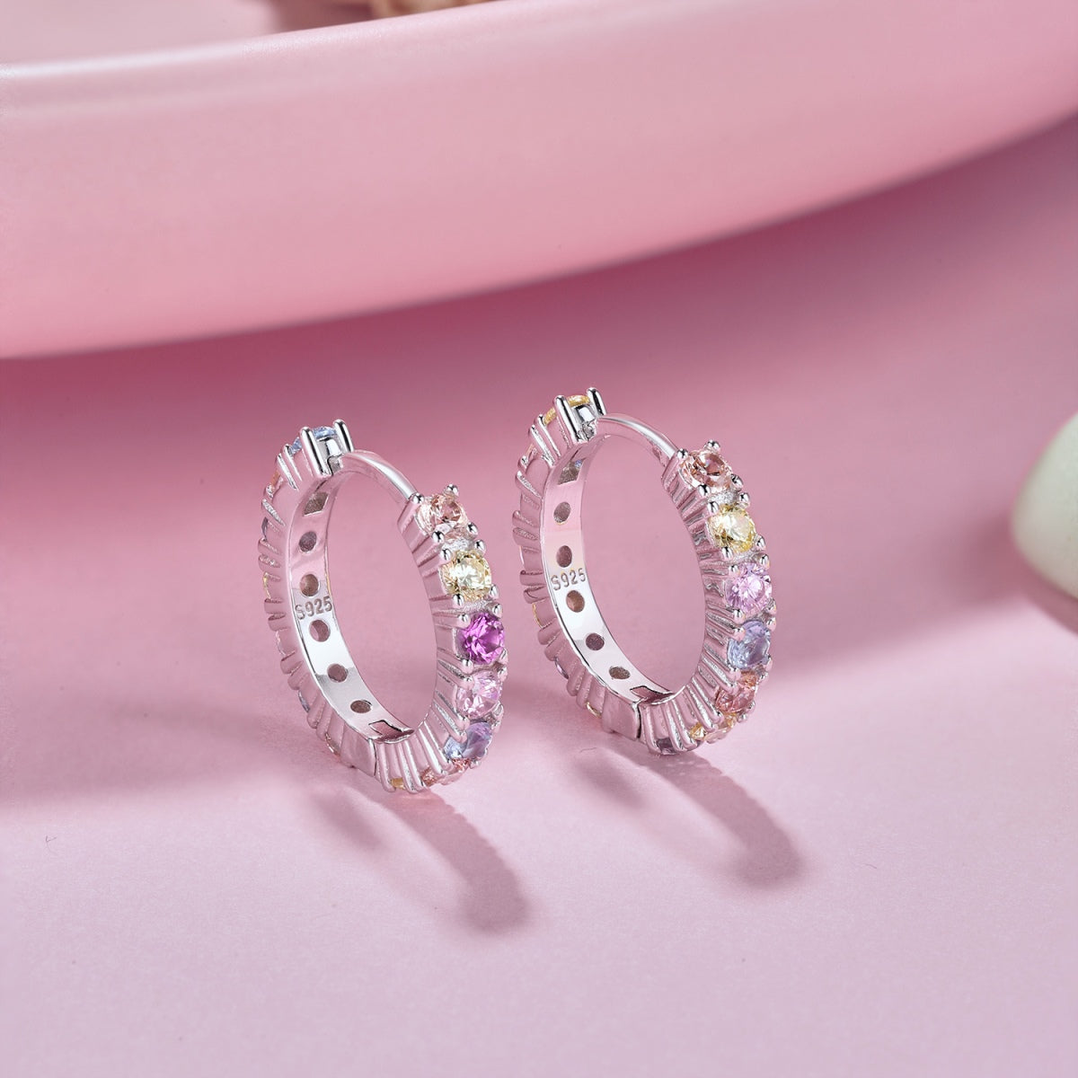 [Royal Jewellery]Radiant Colorful Round Cut Earrings