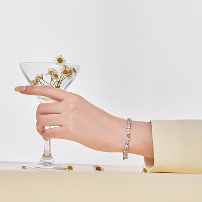 [Royal Jewellery]Dazzling Radiant Multi Cut Daily Bracelet