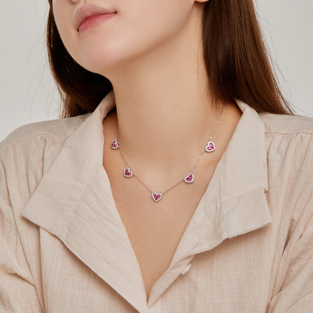 [Royal Jewellery]Sparkling Five Heart Necklace