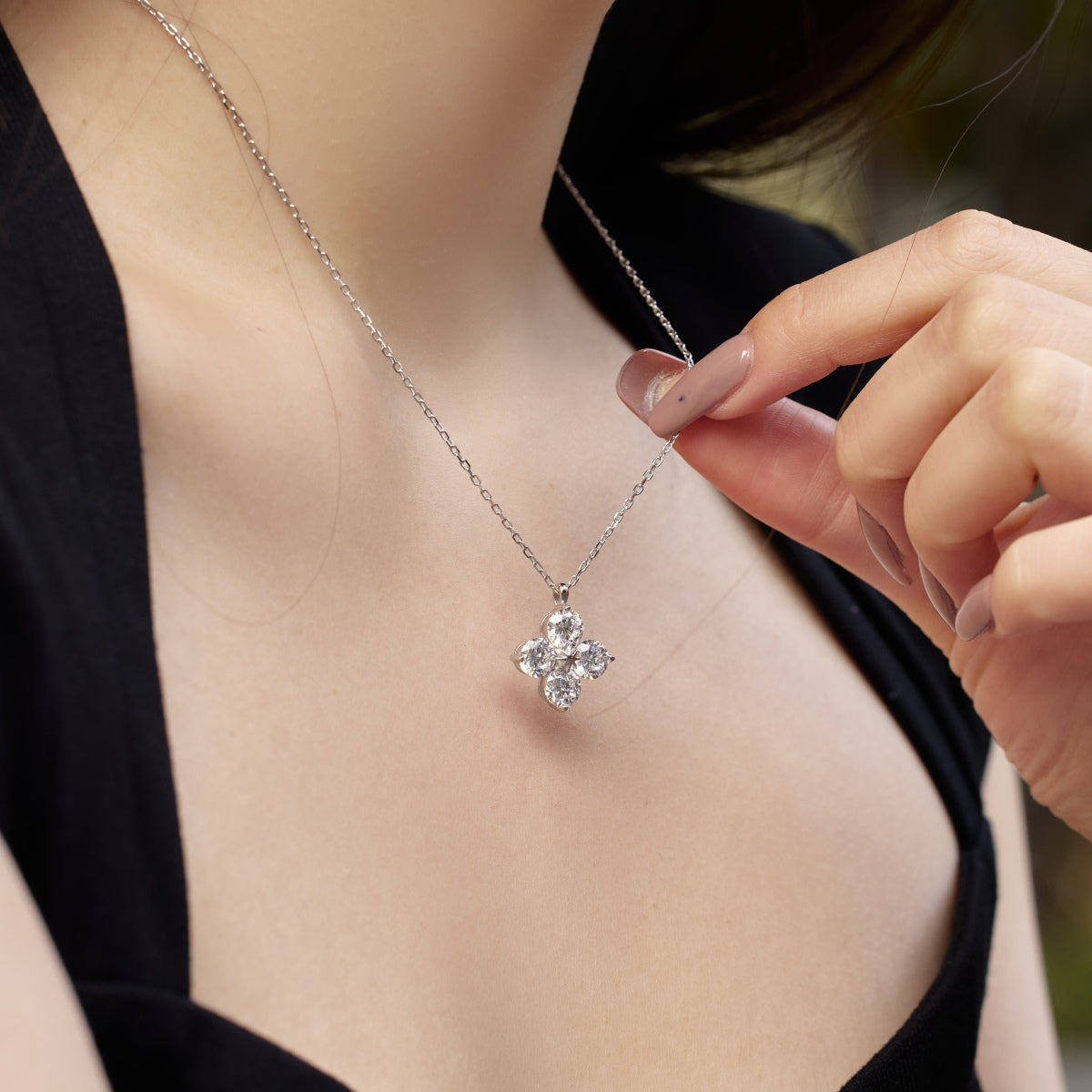 [Royal Jewellery]Four-Leaf Clover And Eight-Pointed Star Necklace