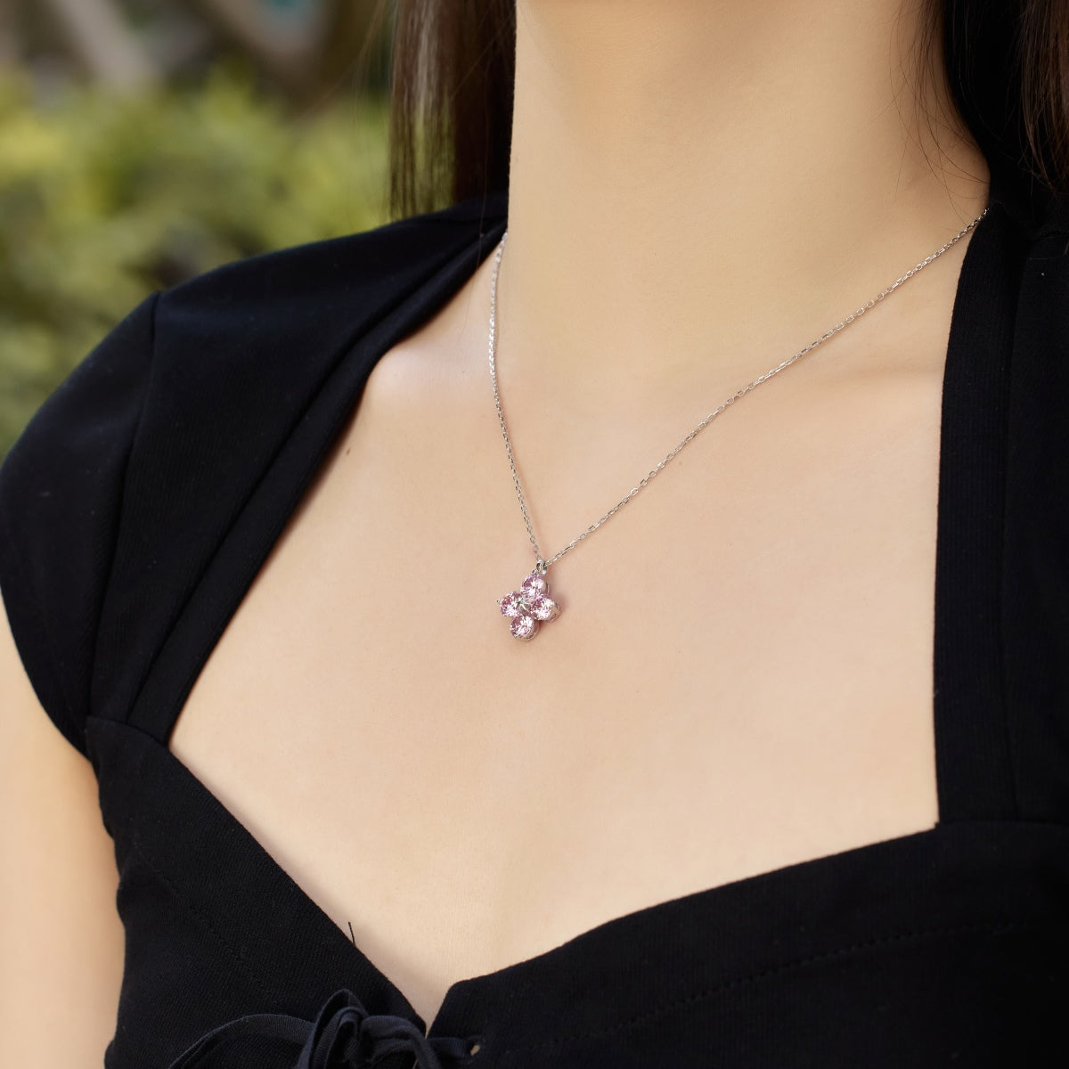 [Royal Jewellery]Four-Leaf Clover And Eight-Pointed Star Necklace