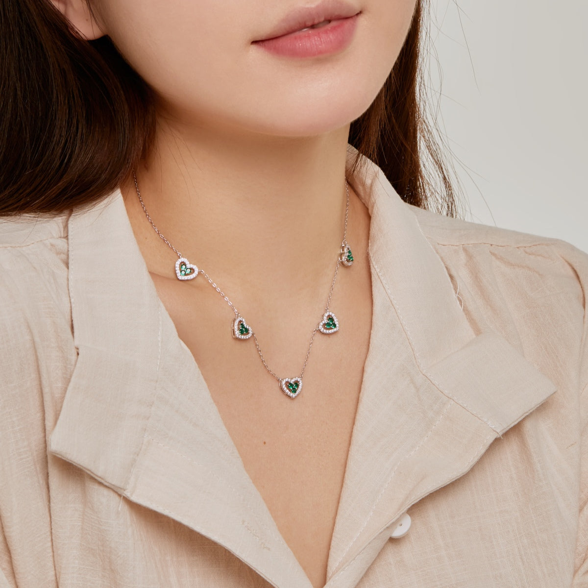 [Royal Jewellery]Sparkling Five Heart Necklace