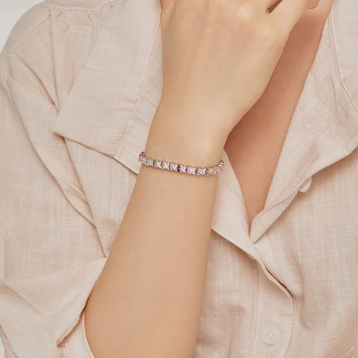 [Royal Jewellery]Unique Colorful Flower Shape Daily Bracelet