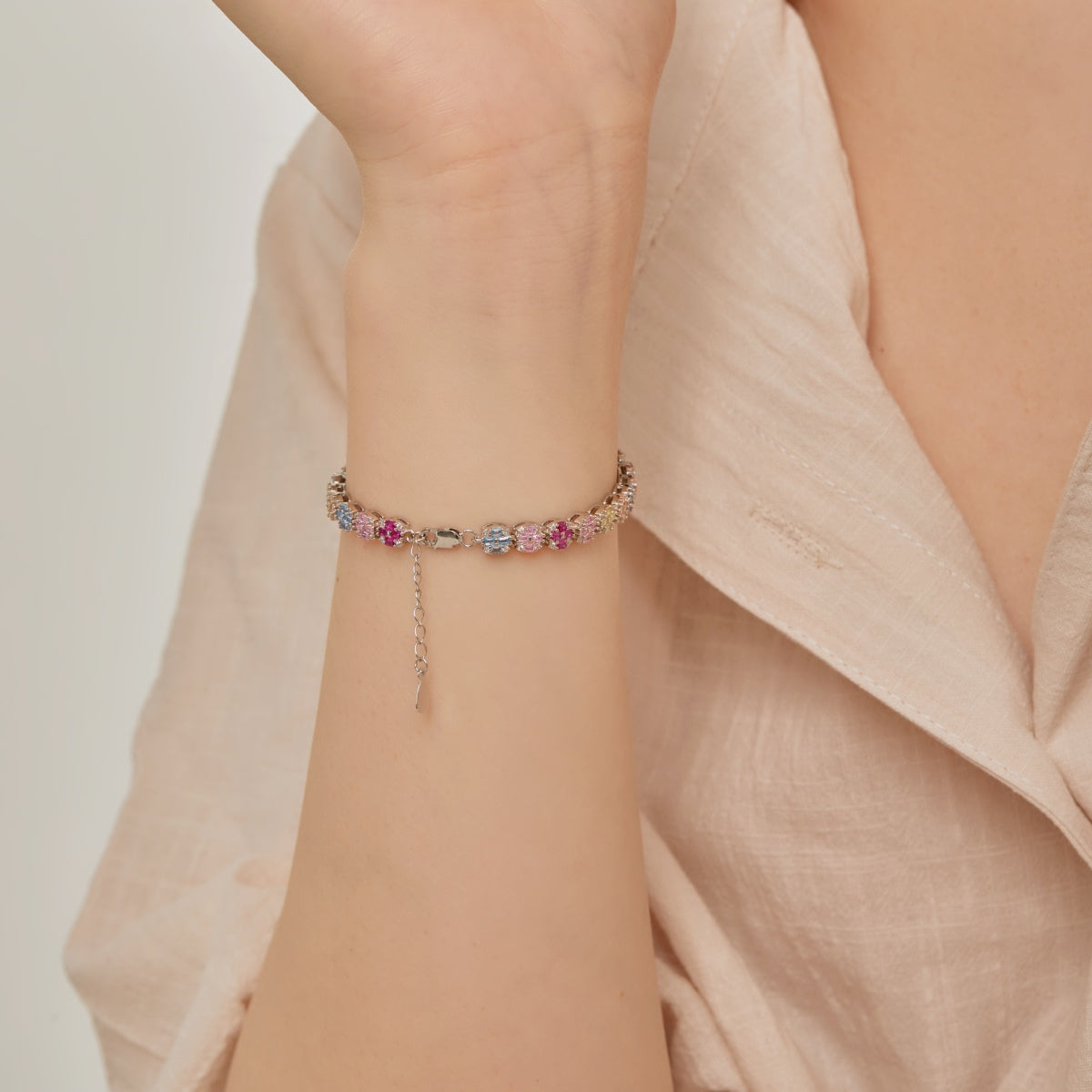 [Royal Jewellery]Delicate Colorful Emerald Cut Daily Bracelet