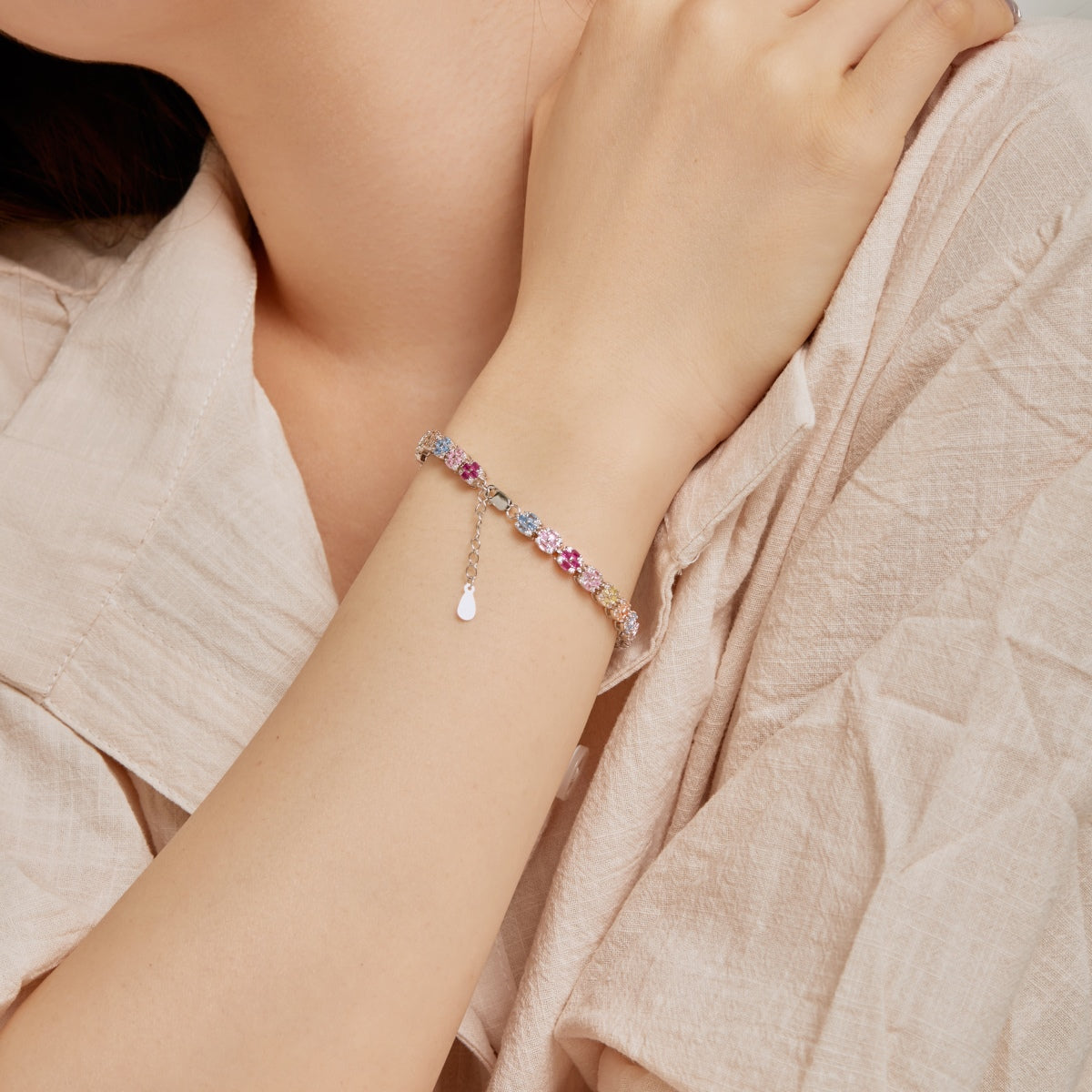 [Royal Jewellery]Delicate Colorful Emerald Cut Daily Bracelet