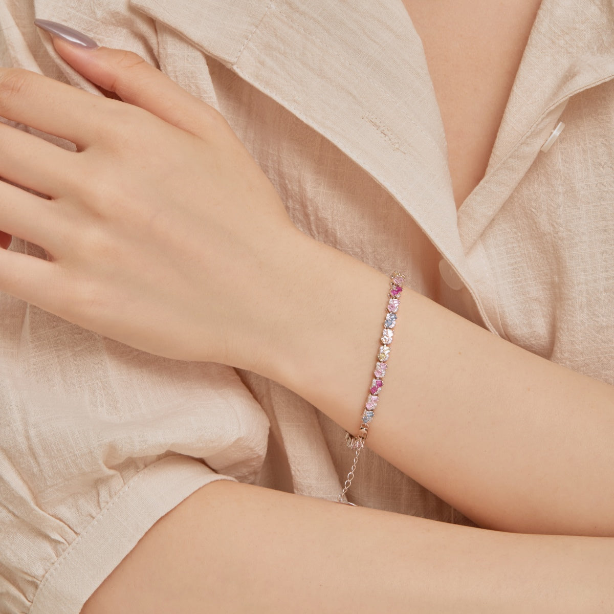 [Royal Jewellery]Ornate Colorful Flower Shape Party Bracelet