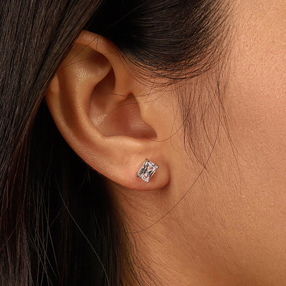 [Royal Jewellery]Stylish Shiny Rectangular Center Stone Stud Earrings