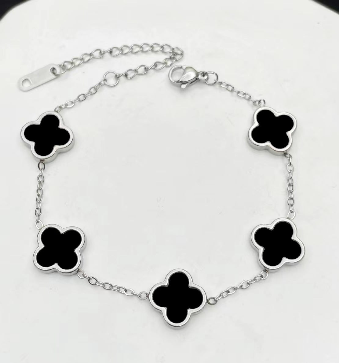 [Royal&Vicky]TRIPLE-CLOVER MOISSANITE BRACELETS