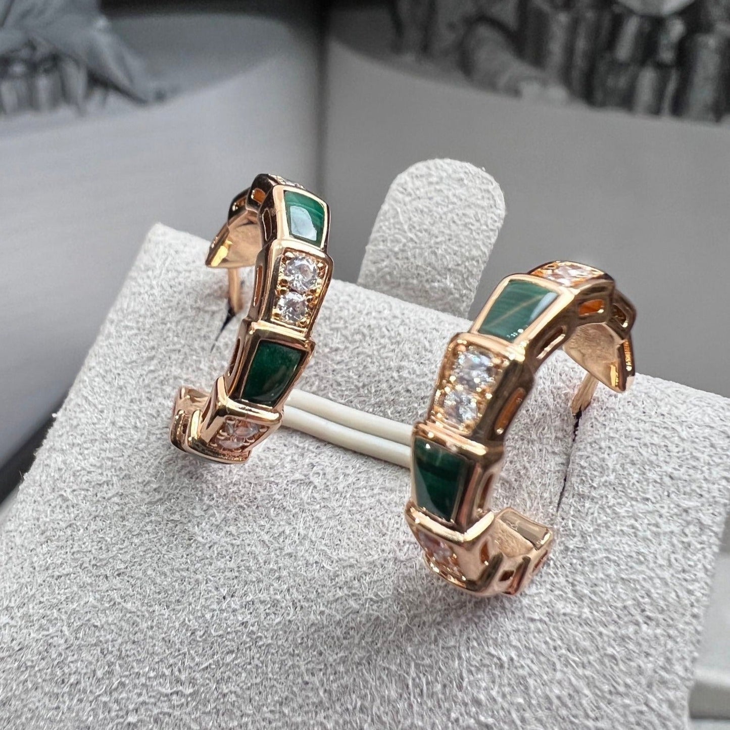 [ROYAL]SERPENTI MALACHITE PINK GOLD EARRINGS