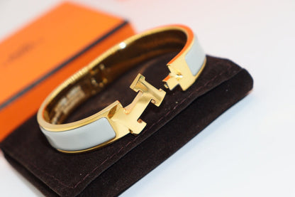 [Royal Jewellery]H LIGHT BLUE BRACELET