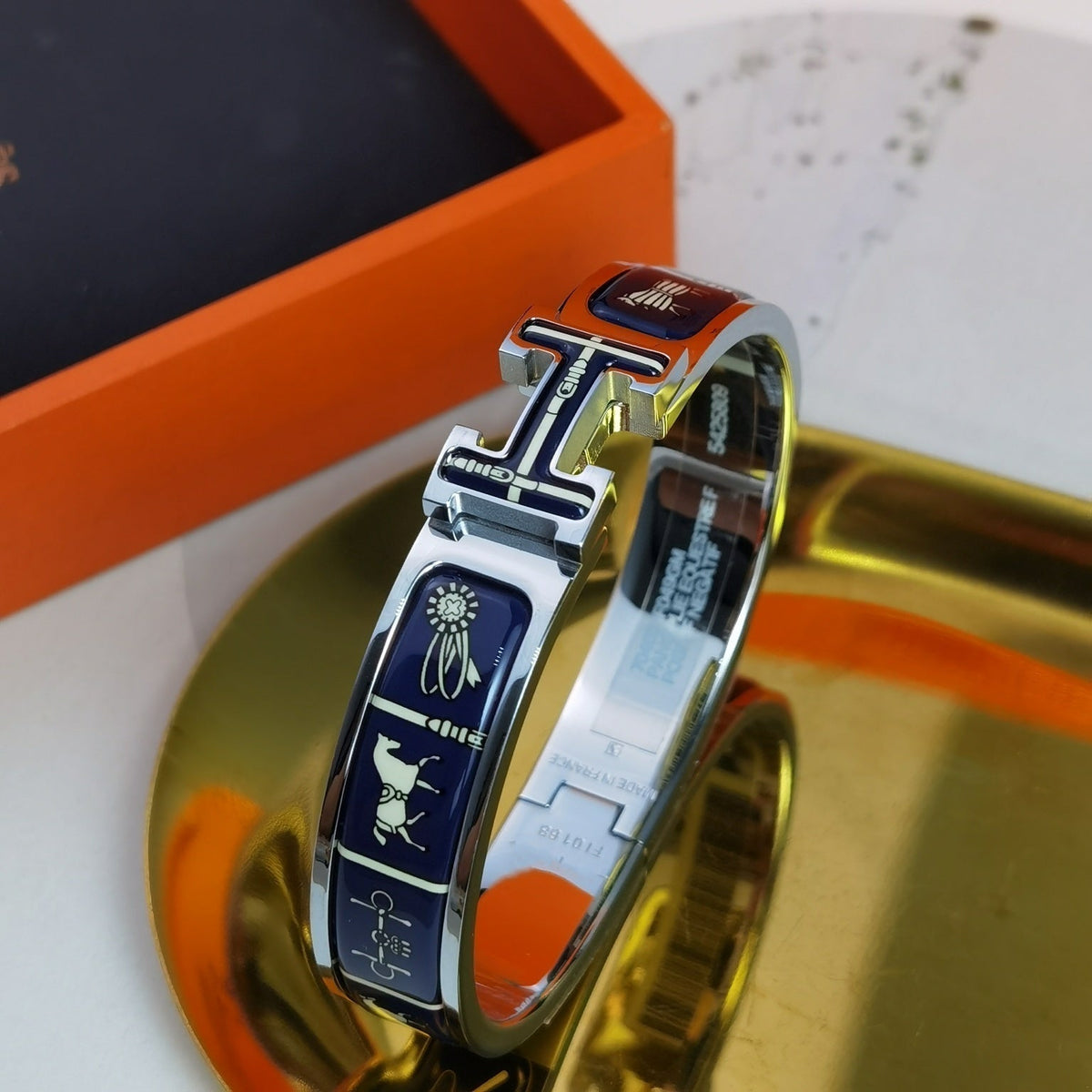 [Royal Jewellery]H COUVERTURES DARK BLUE BRACELET