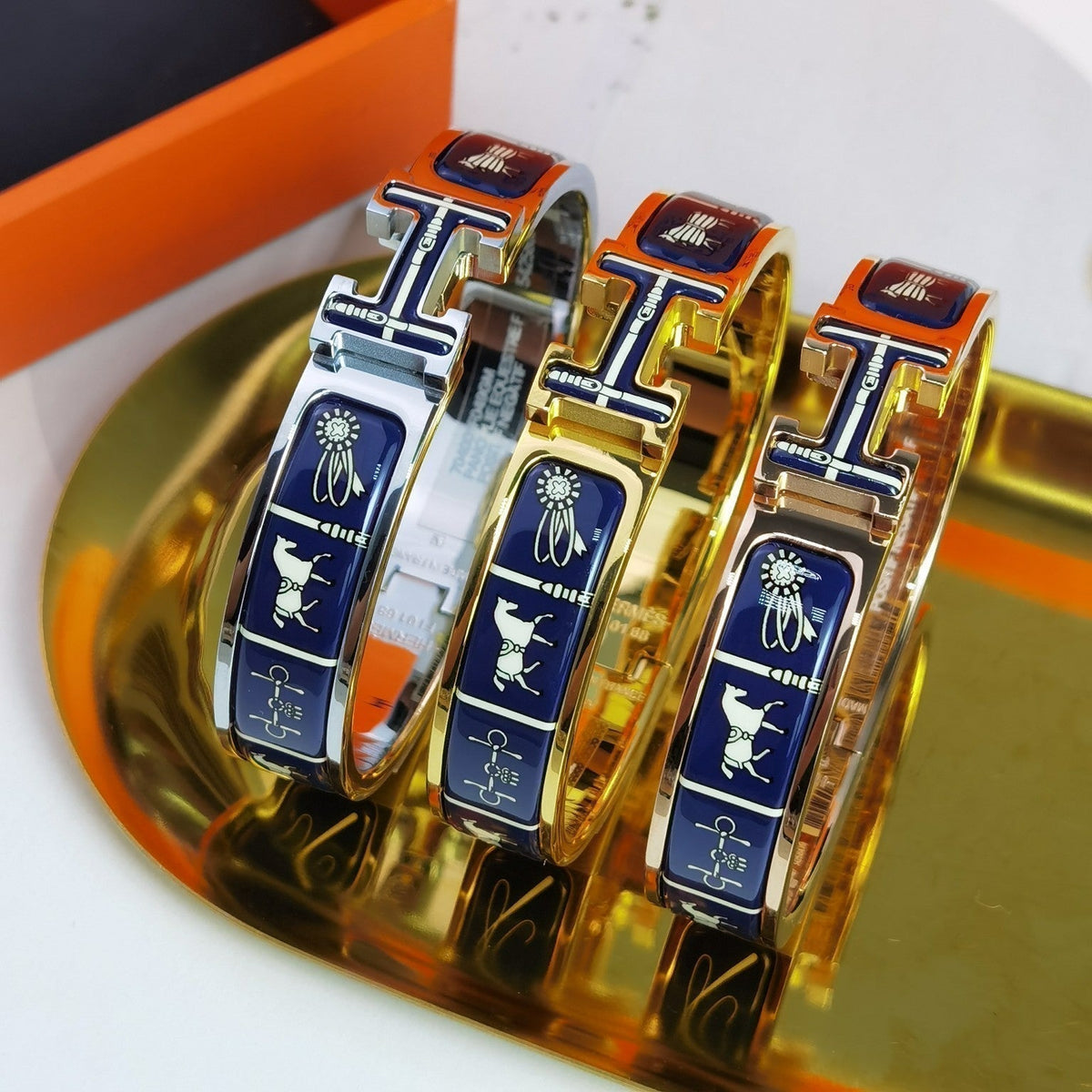 [Royal Jewellery]H COUVERTURES DARK BLUE BRACELET