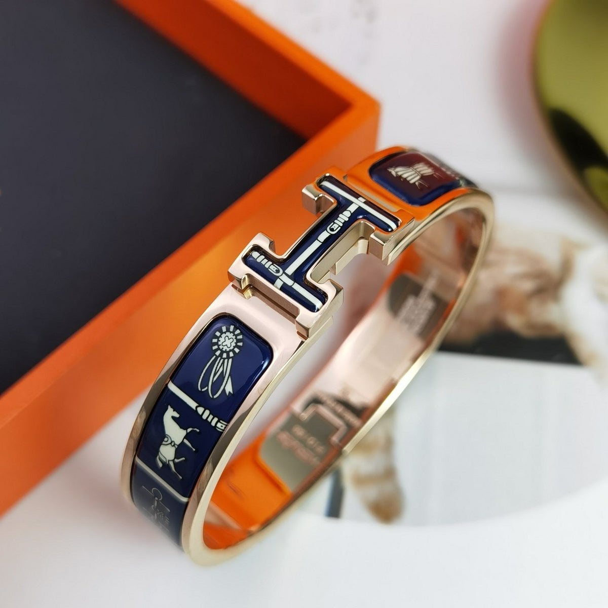 [Royal Jewellery]H COUVERTURES DARK BLUE BRACELET