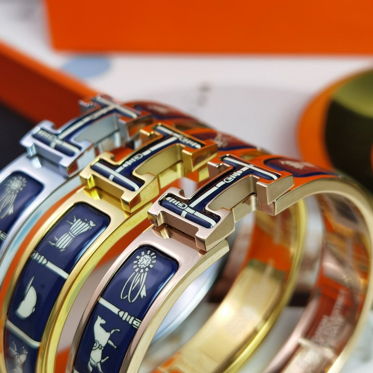 [Royal Jewellery]H COUVERTURES DARK BLUE BRACELET