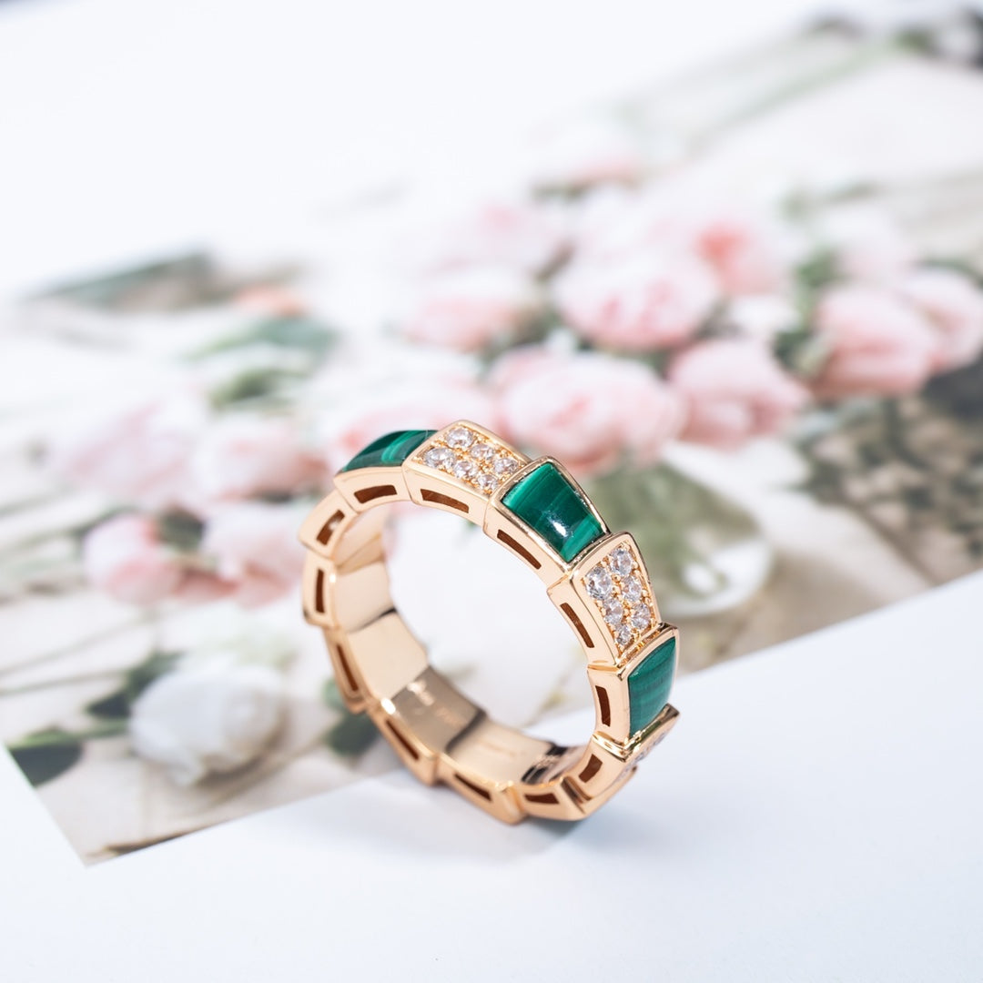 [ROYAL]SERPENTI RING PINK GOLD MALACHITE DIAMOND PAVED 4MM