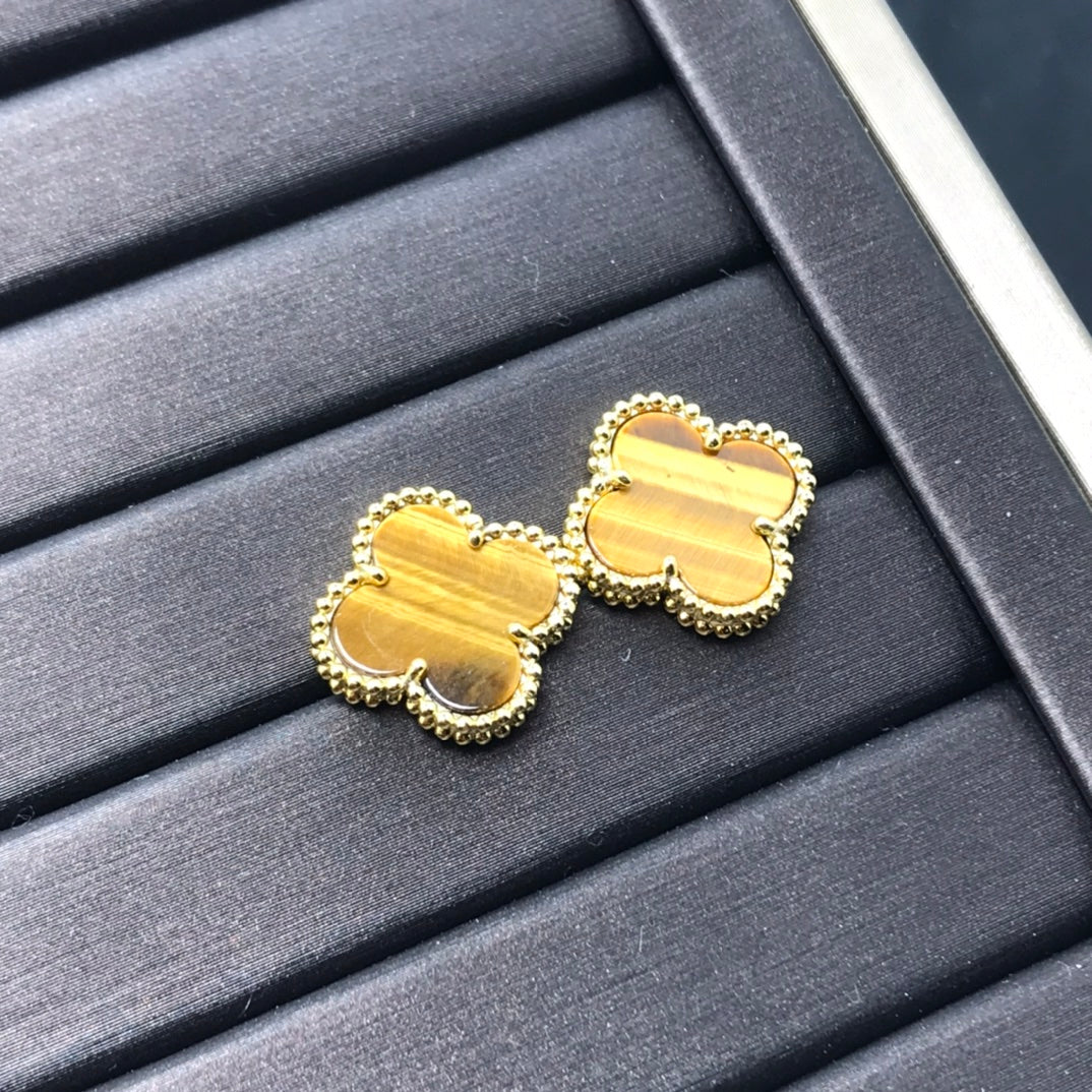 [ROYAL]CLOVER MEDIUM 1 MOTIFS TIGER EYE EARRINGS