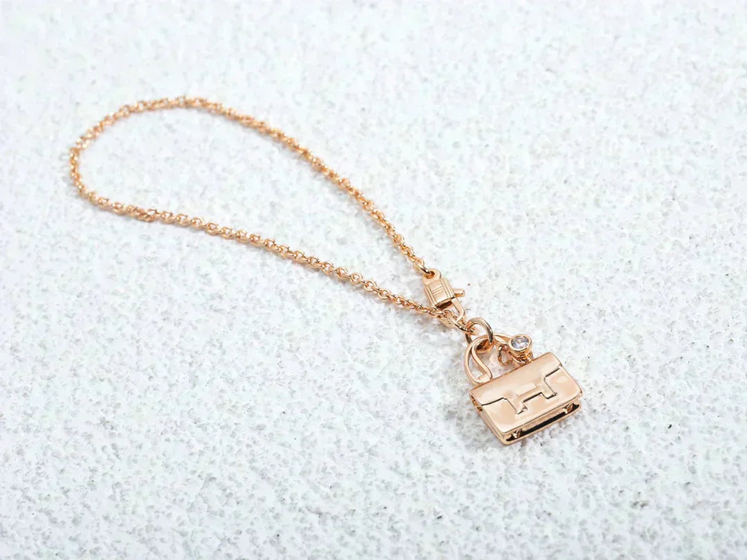 [ROYAL]AMULETTE PEDANT ROSE GOLD NECKLACE