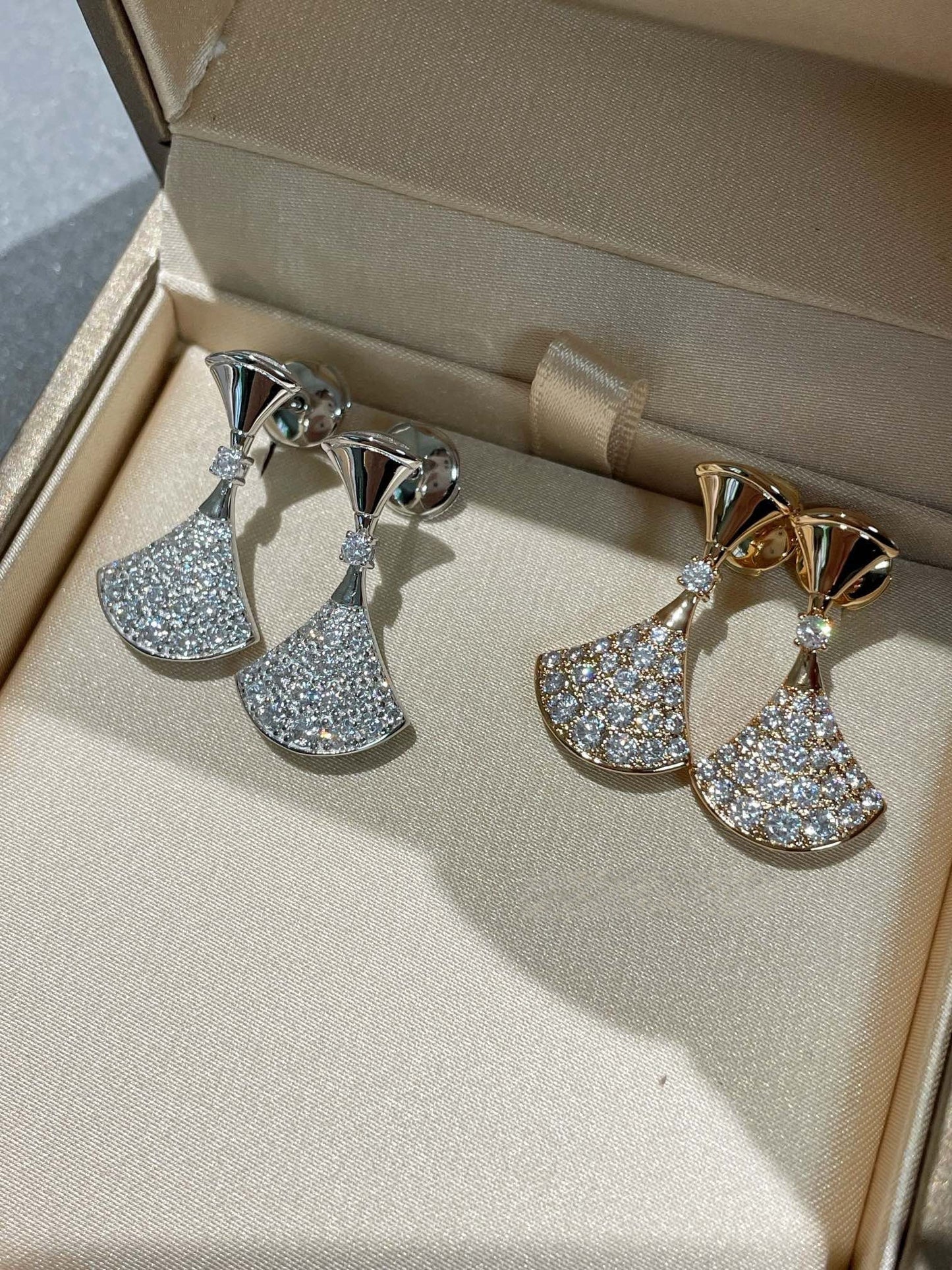 [ROYAL]DREAM EARRINGS DIAMOND