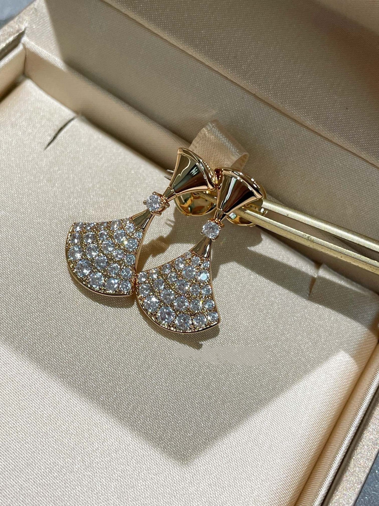 [ROYAL]DREAM EARRINGS DIAMOND