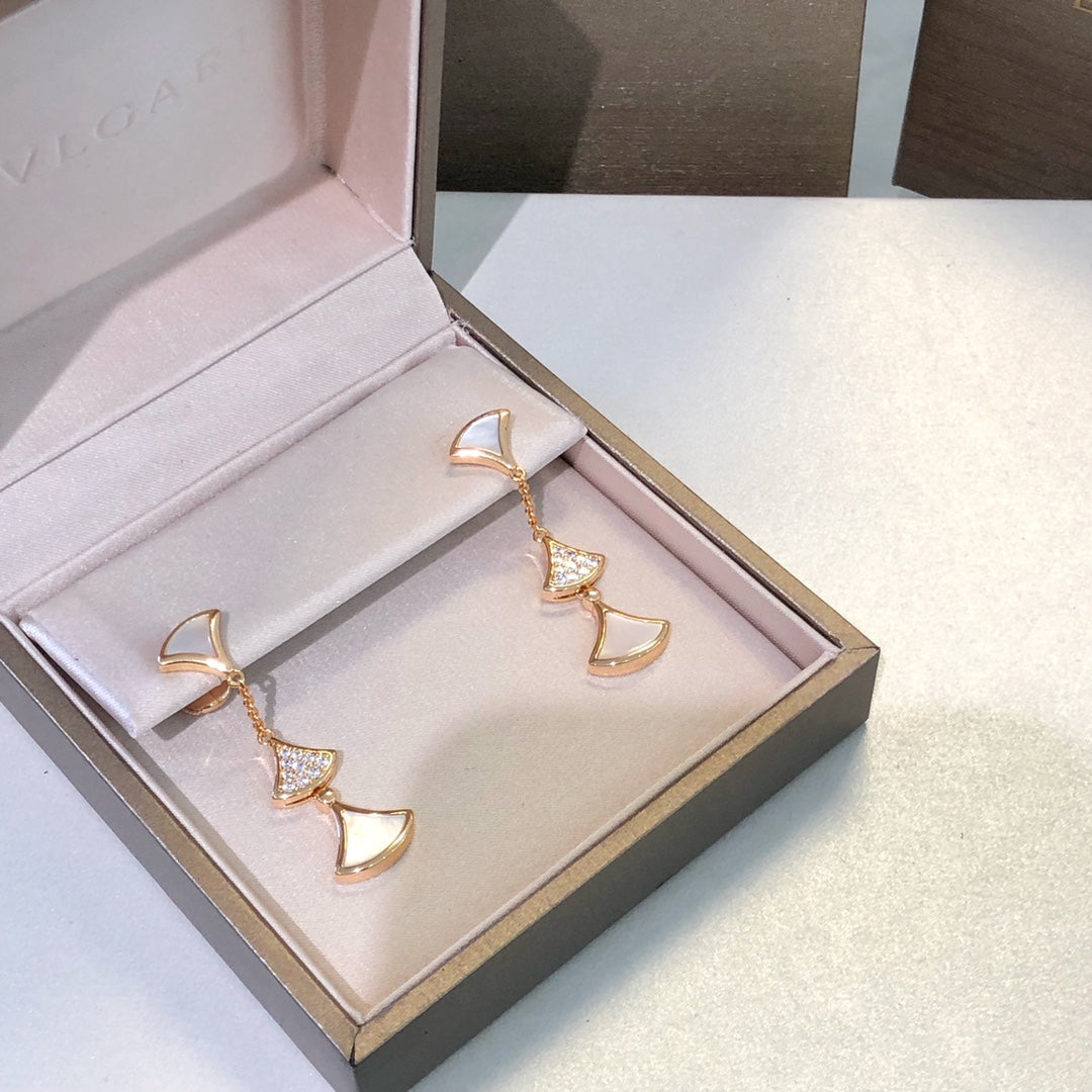 [ROYAL]DREAM EARRINGS 3 MOTIFS DIAMOND MOP PINK GOLD