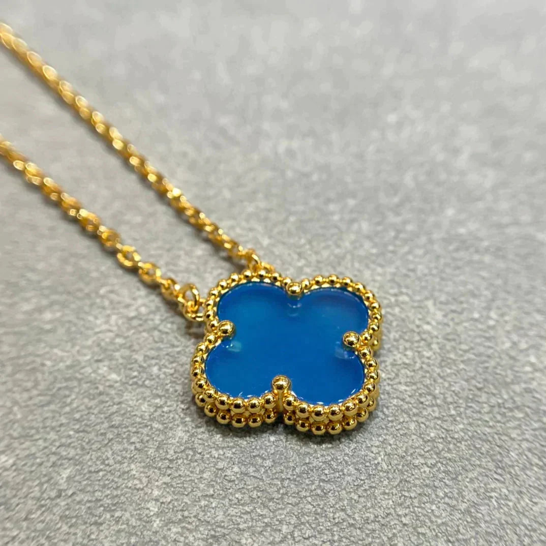 [ROYAL]CLOVER 15MM BLUE AGATE NECKLACE