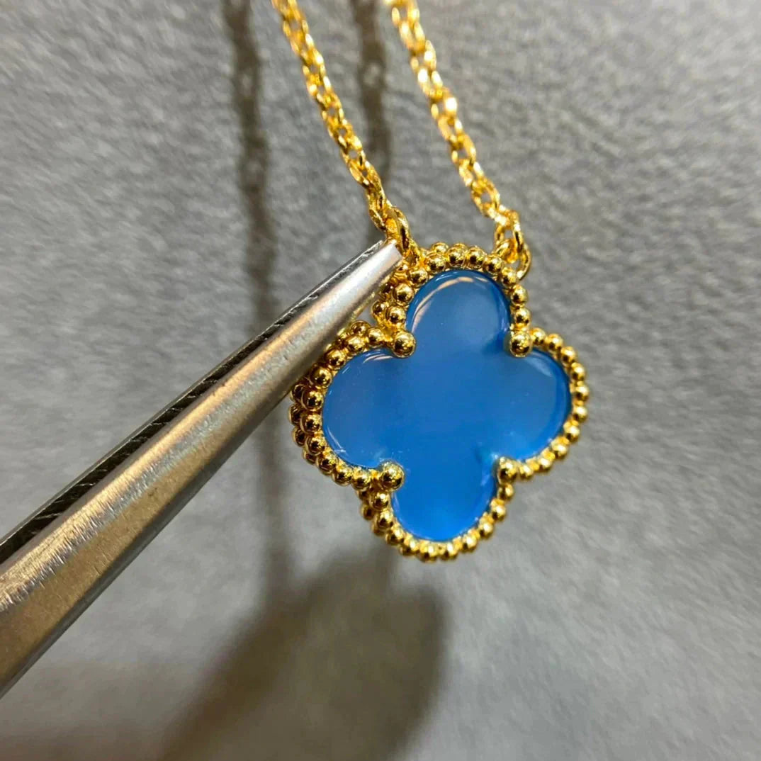 [ROYAL]CLOVER 15MM BLUE AGATE NECKLACE