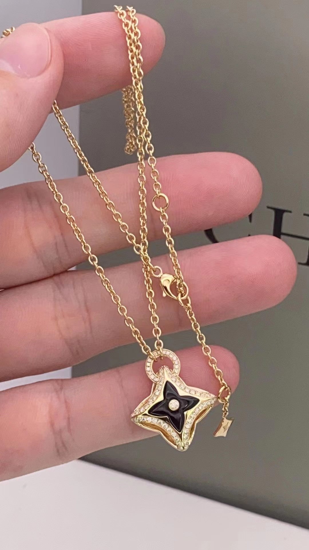 [ROYAL]STAR PEDANT PINK GOLD DIAMOND NECKLACE