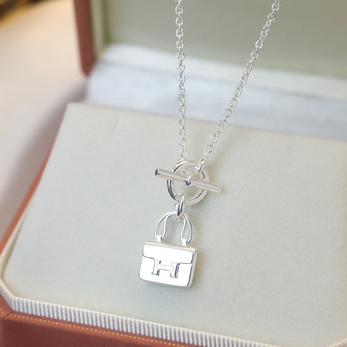 [ROYAL]POP H PEDANT SILVER NECKLACE