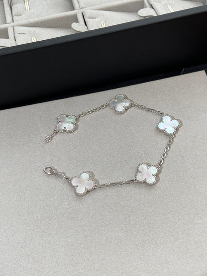 [Royal Jewellery]CLOVER SILVER MOP 5 MOTIF BRACELET