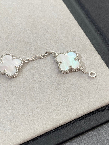 [Royal Jewellery]CLOVER SILVER MOP 5 MOTIF BRACELET