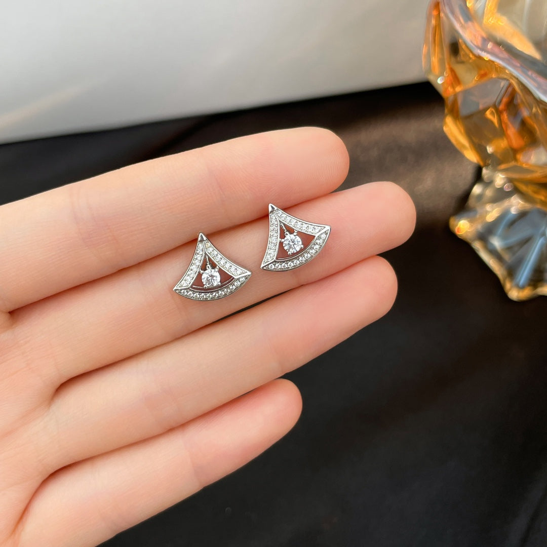 [ROYAL]DREAM MINI DIAMOND STUD EARRINGS