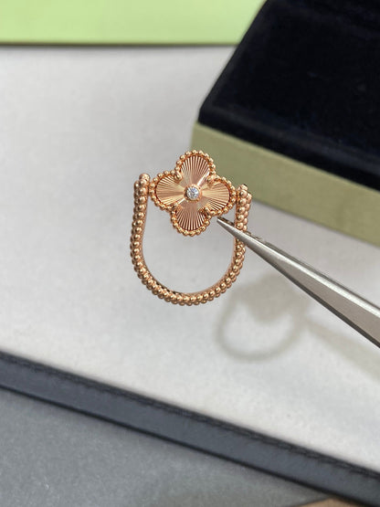 [Royal Jewellery]CLOVER RIVERSIBLE PINK GOLD RING